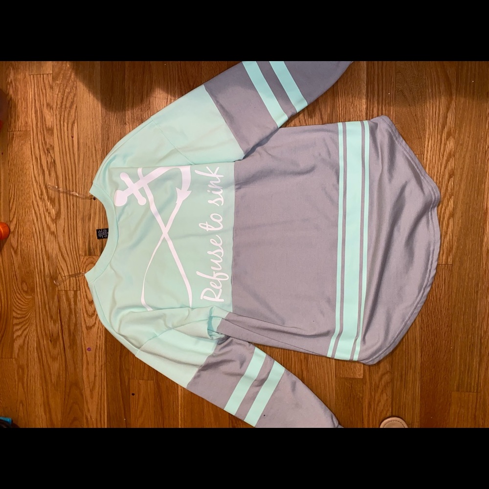 Top - Picture 2 of 2